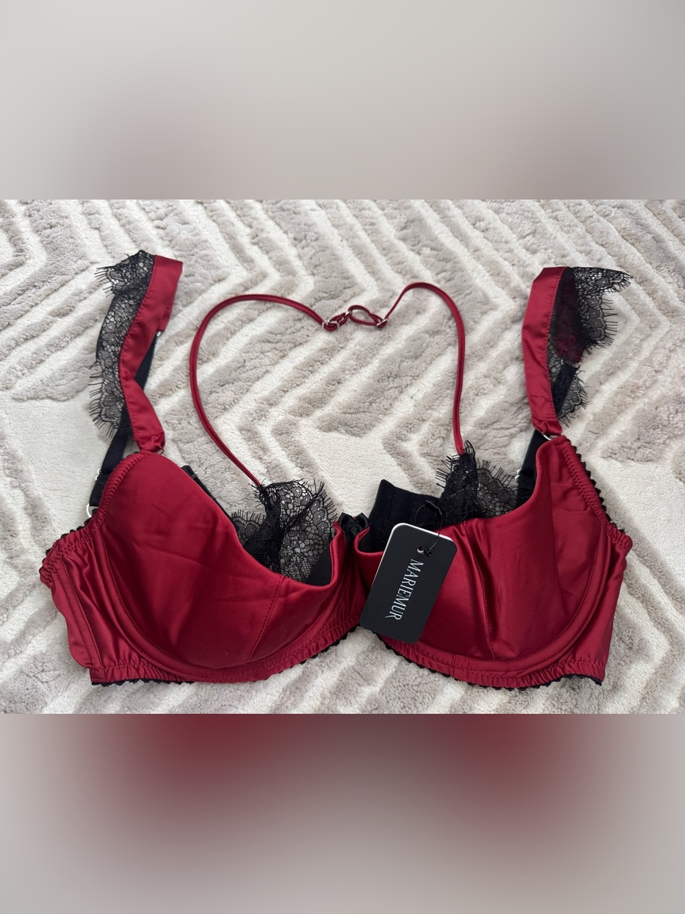 Mariemur Lace Trim Satin Bra Lingerie Set in Wine Red